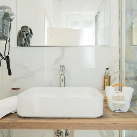 Carrera Living 4* Borgomanero